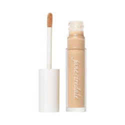 PureMatch Liquid Concealer - 7W on white background