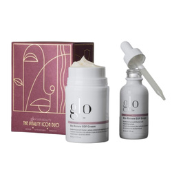 The Vitality Icon Duo Holiday Kit on white background